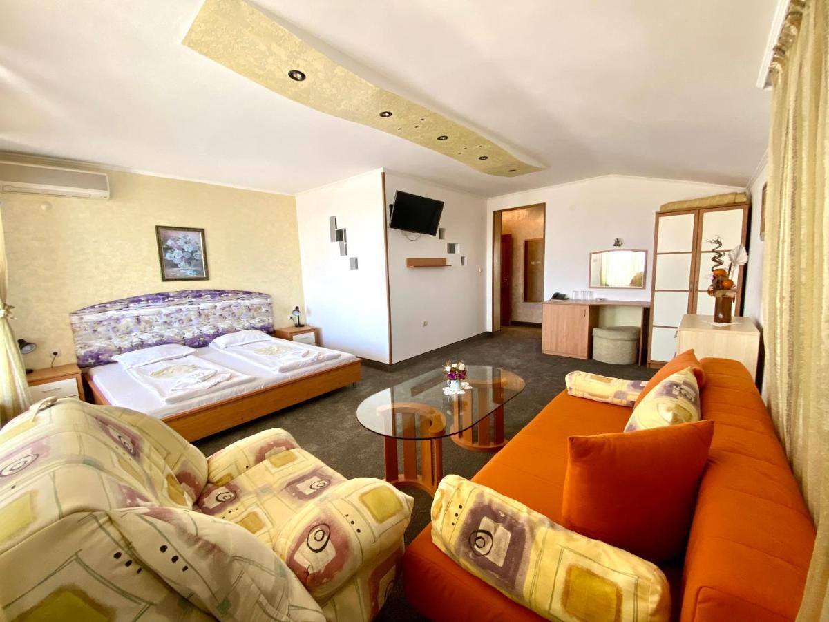 Family Hotel The Golden Fish Sozopol Luaran gambar